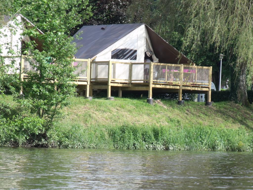 Camping Des Ribieres Confolens Ngoại thất bức ảnh