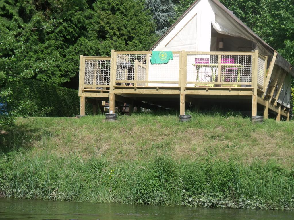 Camping Des Ribieres Confolens Ngoại thất bức ảnh