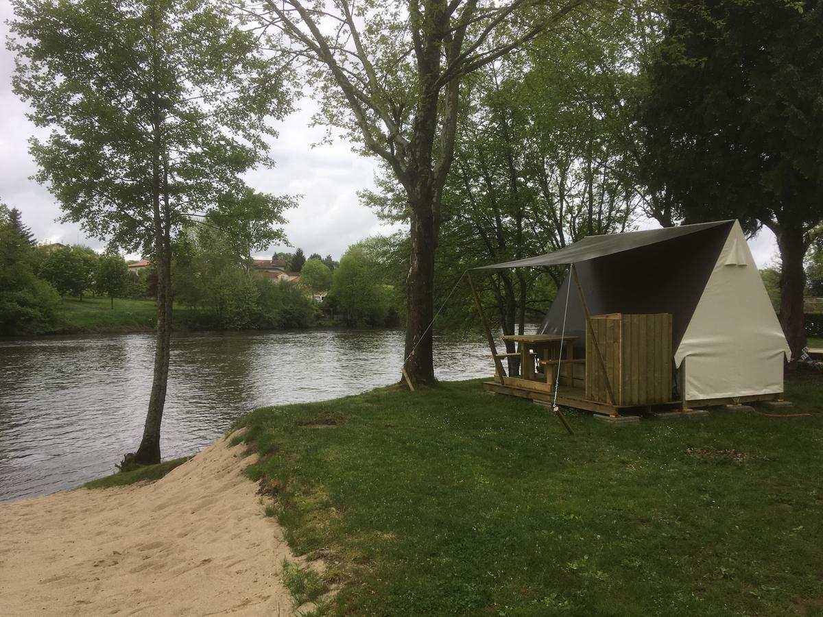 Camping Des Ribieres Confolens Ngoại thất bức ảnh
