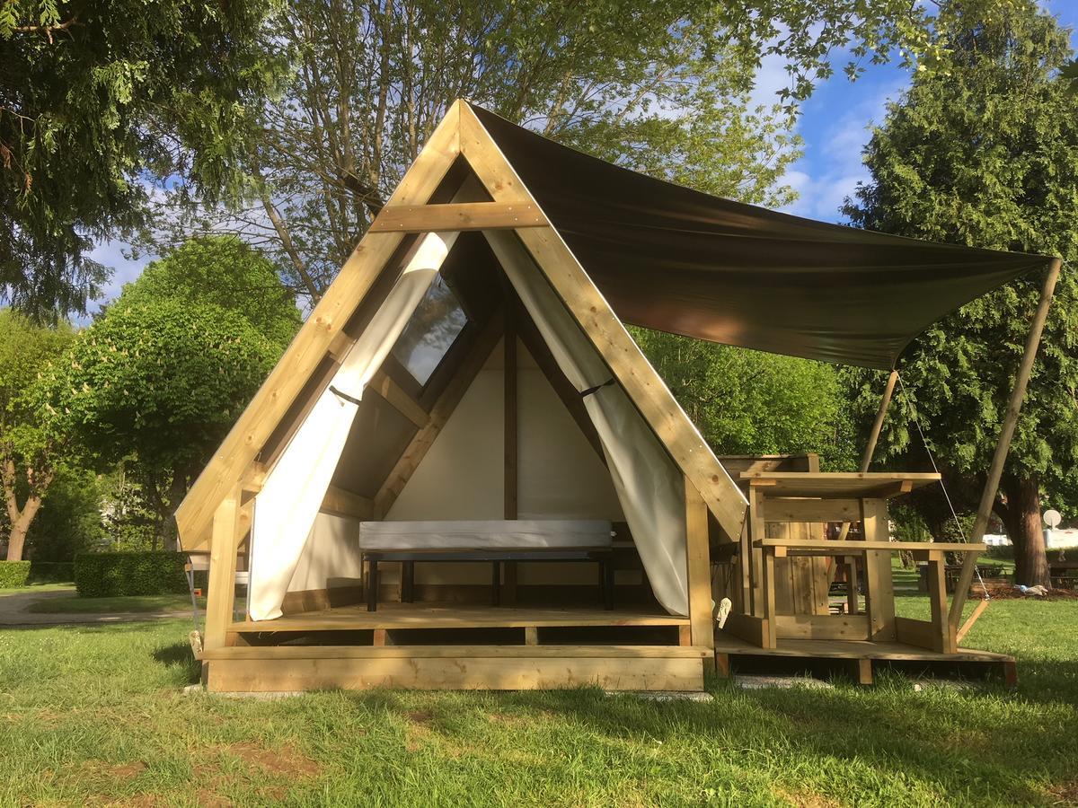 Camping Des Ribieres Confolens Ngoại thất bức ảnh